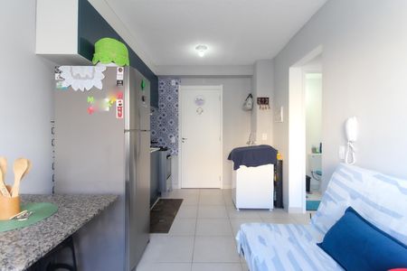 Sala - Cozinha de apartamento para alugar com 2 quartos, 32m² em Colônia (zona Leste), São Paulo