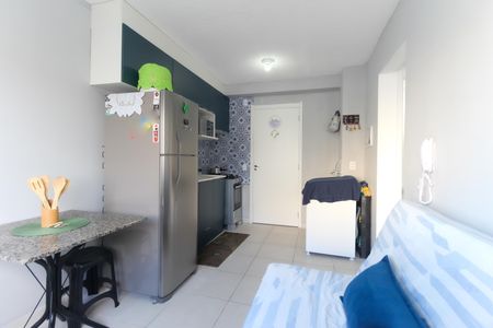 Sala - Cozinha de apartamento para alugar com 2 quartos, 32m² em Colônia (zona Leste), São Paulo