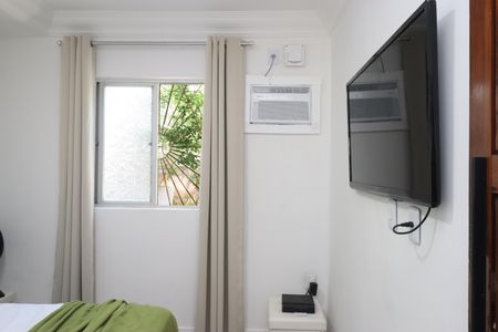 Quarto de kitnet/studio para alugar com 1 quarto, 27m² em Itapuã, Salvador