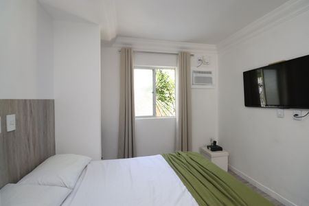 Quarto de kitnet/studio para alugar com 1 quarto, 27m² em Itapuã, Salvador