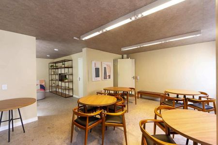 Apartamento à venda com 24m², 1 quarto e sem vaga Apartamento à venda com 24m², 1 quarto e sem vagaÁrea comum - Salão de festas