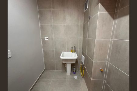 Apartamento à venda com 52m², 2 quartos e sem vaga Apartamento à venda com 52m², 2 quartos e sem vagaLavanderia
