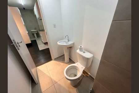 Apartamento à venda com 52m², 2 quartos e sem vaga Apartamento à venda com 52m², 2 quartos e sem vagaBanheiro social