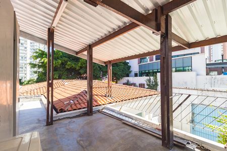 Casa à venda com 270m², 4 quartos e 2 vagas Casa à venda com 270m², 4 quartos e 2 vagasÁrea de Serviço