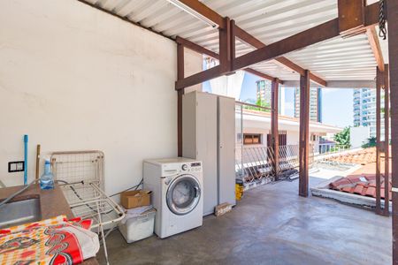 Casa à venda com 270m², 4 quartos e 2 vagas Casa à venda com 270m², 4 quartos e 2 vagasÁrea de Serviço