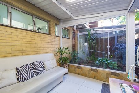 Casa à venda com 270m², 4 quartos e 2 vagas Casa à venda com 270m², 4 quartos e 2 vagasHall de entrada