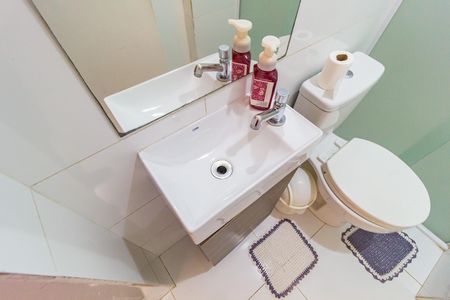 Casa à venda com 270m², 4 quartos e 2 vagas Casa à venda com 270m², 4 quartos e 2 vagasDetalhe - Banheiro 2