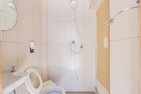 Casa à venda com 270m², 4 quartos e 2 vagas Casa à venda com 270m², 4 quartos e 2 vagasBanheiro - Quintal