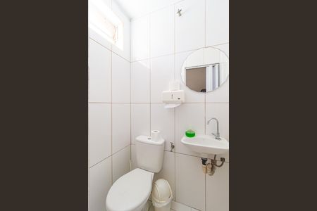 Casa à venda com 270m², 4 quartos e 2 vagas Casa à venda com 270m², 4 quartos e 2 vagasLavabo 2