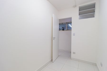Casa à venda com 270m², 4 quartos e 2 vagas Casa à venda com 270m², 4 quartos e 2 vagasQuarto 2