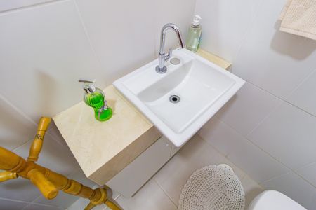 Casa à venda com 270m², 4 quartos e 2 vagas Casa à venda com 270m², 4 quartos e 2 vagasDetalhe - Banheiro 1