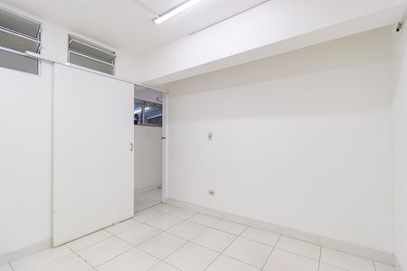 Casa à venda com 270m², 4 quartos e 2 vagas Casa à venda com 270m², 4 quartos e 2 vagasQuarto 3