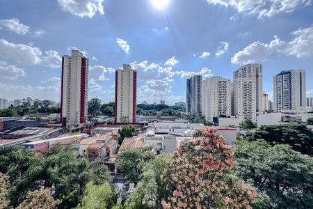 Apartamento para alugar com 178m², 3 quartos e 3 vagasVaranda