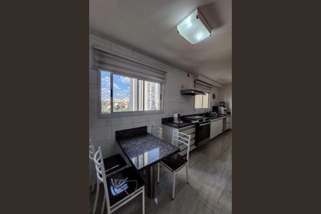 Apartamento para alugar com 178m², 3 quartos e 3 vagasCozinha