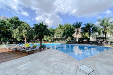 Apartamento para alugar com 178m², 3 quartos e 3 vagasÁrea comum - Piscina