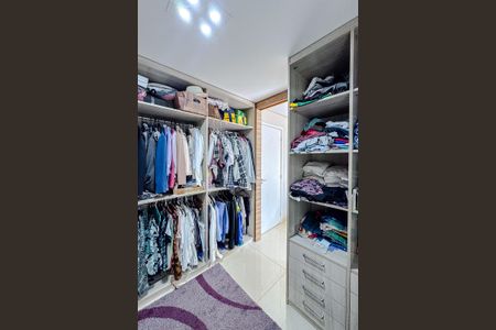 Apartamento para alugar com 178m², 3 quartos e 3 vagasCloset da suíte 1