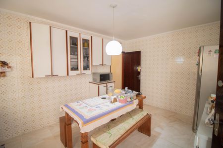 Casa para alugar com 173m², 3 quartos e 2 vagas Casa para alugar com 173m², 3 quartos e 2 vagasCOZINHA