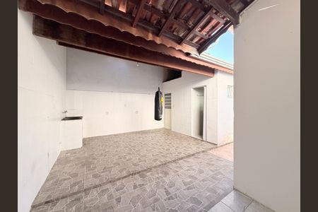 Casa à venda com 148m², 3 quartos e 3 vagasÁrea de Serviço