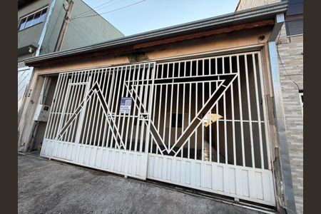 Casa à venda com 148m², 3 quartos e 3 vagasFachada