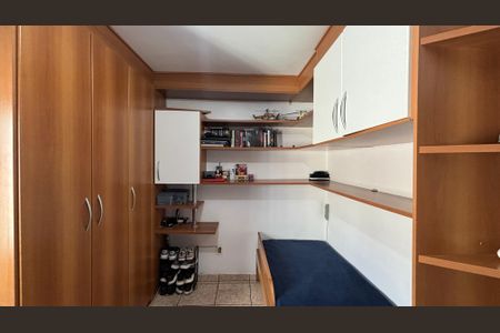 Casa à venda com 220m², 3 quartos e 2 vagasQuarto 2