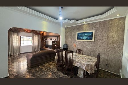Casa à venda com 220m², 3 quartos e 2 vagasSala - Sala de Jantar