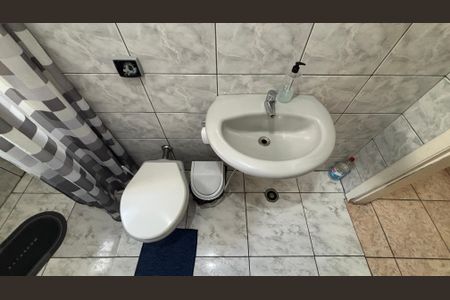 Casa à venda com 220m², 3 quartos e 2 vagasBanheiro