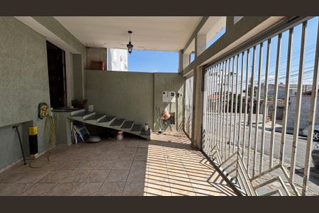 Casa à venda com 220m², 3 quartos e 2 vagasGaragem