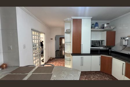 Casa à venda com 220m², 3 quartos e 2 vagasCozinha
