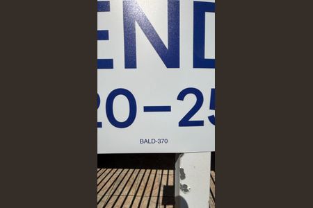 Casa à venda com 220m², 3 quartos e 2 vagasFachada