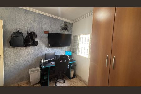 Casa à venda com 220m², 3 quartos e 2 vagasQuarto 2