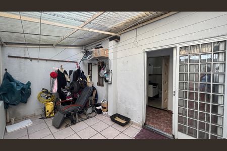 Casa à venda com 220m², 3 quartos e 2 vagasÁrea de Serviço