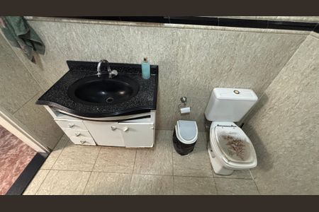 Casa à venda com 220m², 3 quartos e 2 vagasLavabo