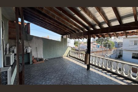 Casa à venda com 220m², 3 quartos e 2 vagasSuite Varanda