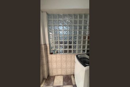 Casa à venda com 220m², 3 quartos e 2 vagasÁrea de Serviço