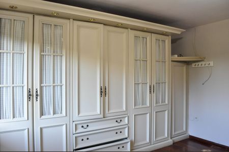 Casa para alugar com 200m², 3 quartos e 1 vagaArmário 