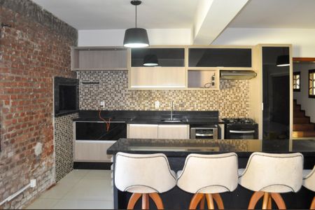 Casa para alugar com 200m², 3 quartos e 1 vagaCozinha 