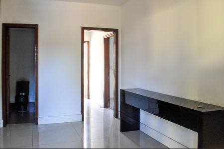 Casa para alugar com 200m², 3 quartos e 1 vagaHall de entrada 