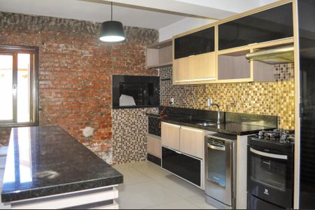 Casa para alugar com 200m², 3 quartos e 1 vagaCozinha 