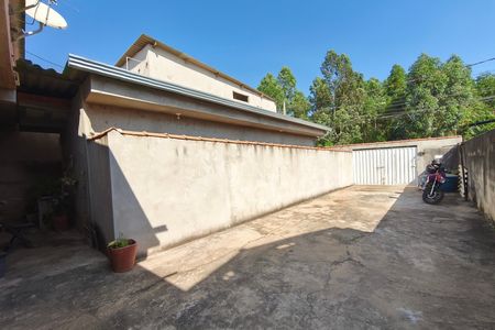 Quintal - Garagem de casa à venda com 2 quartos, 250m² em Jardim Puccamp, Campinas