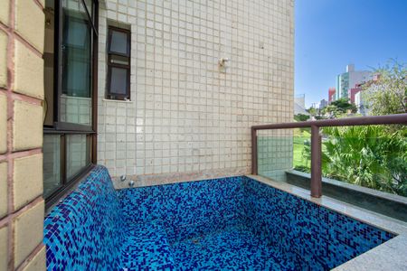 Apartamento à venda com 150m², 3 quartos e 2 vagasVARANDA