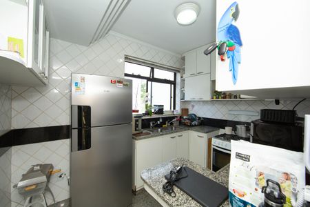 Apartamento à venda com 150m², 3 quartos e 2 vagasCOZINHA