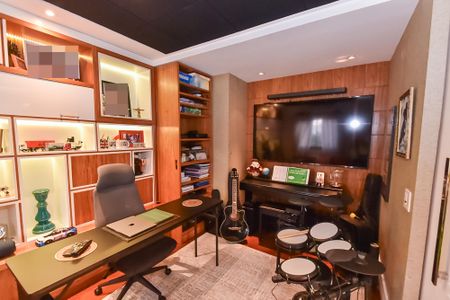 Apartamento à venda com 172m², 3 quartos e 3 vagasEscritório