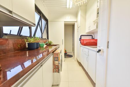 Apartamento à venda com 172m², 3 quartos e 3 vagasÁrea de serviço
