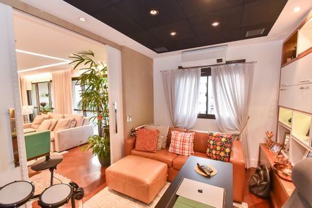 Apartamento à venda com 172m², 3 quartos e 3 vagasEscritório