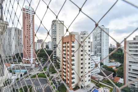 Apartamento à venda com 172m², 3 quartos e 3 vagasVista da suíte 2