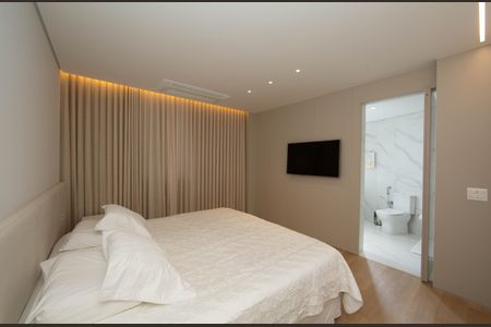 Apartamento à venda com 260m², 4 quartos e 2 vagasQUARTO1