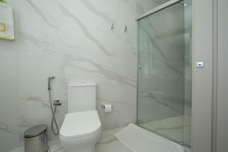 Apartamento à venda com 260m², 4 quartos e 2 vagasBANHEIRO3