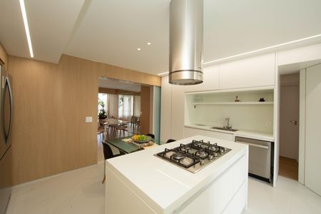 Apartamento à venda com 260m², 4 quartos e 2 vagasCOZINHA