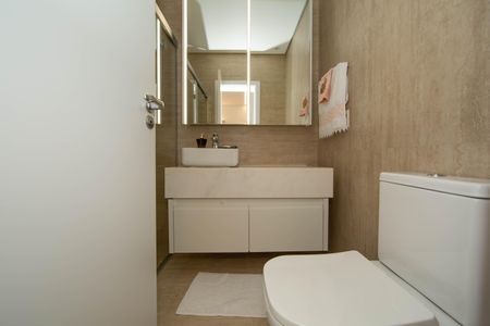 Apartamento à venda com 260m², 4 quartos e 2 vagasBANHEIRO2