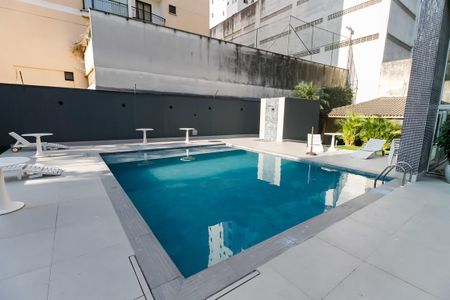 Apartamento para alugar com 121m², 3 quartos e 2 vagas Apartamento para alugar com 121m², 3 quartos e 2 vagasÁrea comum - Piscina